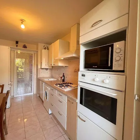 Appt 3 Pieces Avec Piscine Proche Centre Ville, 4 Couchages, Saint-raphael - Fr-1-226a-144 *