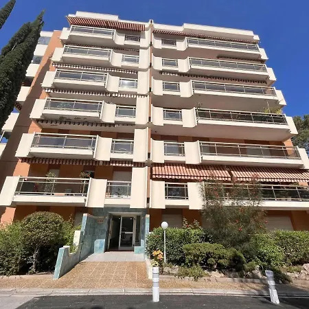 Apartment Appt 3 Pieces Avec Piscine Proche Centre Ville, 4 Couchages, Saint-raphael - Fr-1-226a-144