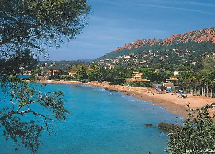 Appt 3 Pieces Avec Piscine Proche Centre Ville, 4 Couchages, Saint-raphael - Fr-1-226a-144 * Saint-Raphaël