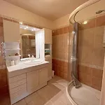 Appt 3 Pieces Avec Piscine Proche Centre Ville, 4 Couchages, Saint-raphael - Fr-1-226a-144 Appartement *
