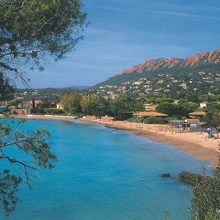 Appt 3 Pieces Avec Piscine Proche Centre Ville, 4 Couchages, Saint-raphael - Fr-1-226a-144 * Saint-Raphael (Var)