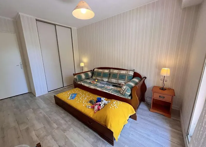 Appt 3 Pieces Avec Piscine Proche Centre Ville, 4 Couchages, Saint-raphael - Fr-1-226a-144 شقة